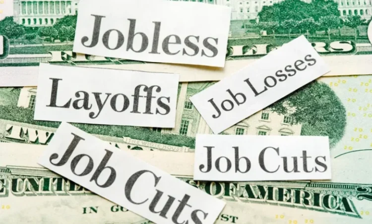 Job Alert:आईटी सेक्टर में बड़ी हलचल, 3 महीने में 73 हजार से ज्यादा नौकरियां खत्म, Snap और Meta में भी छंटनी जारी