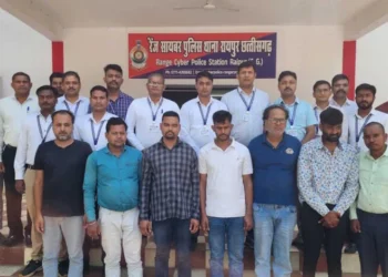 Chhattisgarh news: ऑपरेशन साइबर शील्ड में रायपुर पुलिस को मिली कामयाबी, फर्जी सिम कार्ड बेचने वाले 7 आरोपी गिरफ्तार