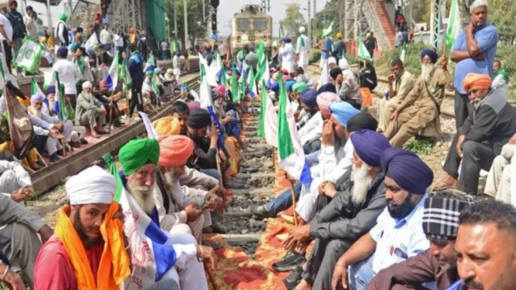 पंजाब में आज 12 बजे से किसानों का रेल रोको आंदोलन, कई ट्रेनों की आवाजाही पर पड़ेगा असर, विरोध प्रदर्शन का कारण क्या है?