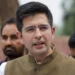 Raghav Chadha News: राघव चड्ढा को AAP ने राज्यसभा में उपनेता के पद से हटाया, सदन में बोलने पर भी लगाया रोक