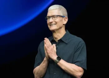 Apple New CEO : एप्पल में बड़ा बदलाव, टिम कुक ने छोड़ा पद , जॉन टर्नस बने नए सीईओ