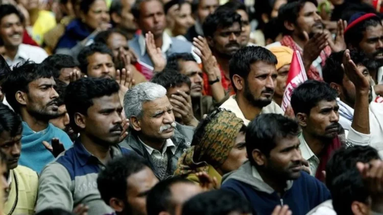 देश में बेरोजगारी बढ़ी या घटी? आ गया लेटेस्ट आंकड़ा, चेक करें डिटेल्स