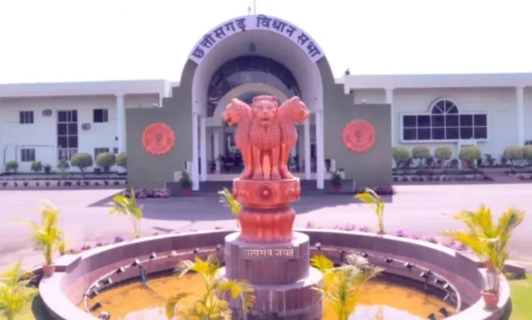 CG carrent news :छत्तीसगढ़ में सरकारी कर्मचारियों की छुट्टियों पर रोक, तीन महीने तक बिना अनुमति अवकाश नहीं