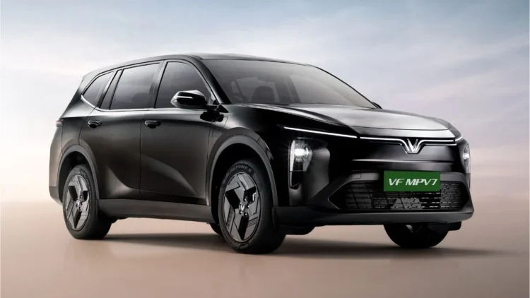 Vinfast ने लॉन्च की 7-सीटर इलेक्ट्रिक कार VF MPV 7, भारतीयों को ध्यान में रखकर पेश किए जाएंगे कई नए मॉडल