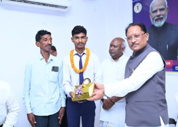 सपना देखना और उसे लक्ष्य में बदलकर निरंतर प्रयास करना ही सफलता की कुंजी – मुख्यमंत्री श्री साय
