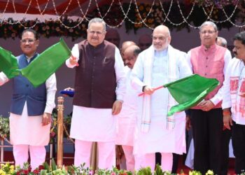 केंद्रीय गृह मंत्री श्री अमित शाह ने रायपुर में अत्याधुनिक ‘नेक्स्ट जेन सीजी डायल-112 सेवा’ और मोबाइल फॉरेंसिक वैन का किया शुभारंभ
