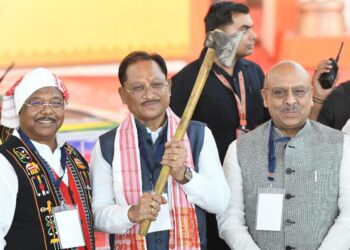 राष्ट्रीय जनजाति सांस्कृतिक समागम में मुख्यमंत्री विष्णुदेव साय बोले – जनजातीय समाज दुनिया को सिखा सकता है प्रकृति संग विकास