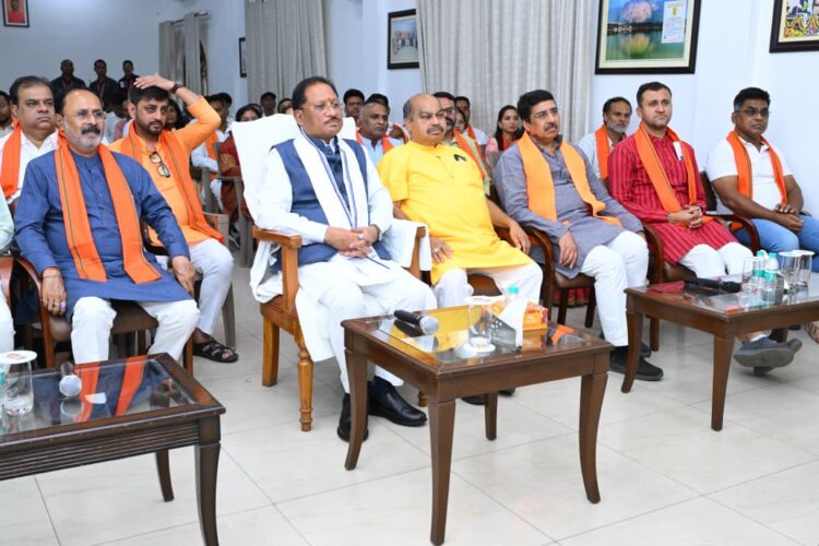 ’मन की बात में गूंजा छत्तीसगढ़ का गौरव: मुख्यमंत्री श्री विष्णुदेव साय ने कहा – यह प्रदेश की प्रतिभा और विरासत को राष्ट्रीय सम्मान मिलने का क्षण’