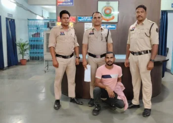 Raigarh News : घर में घुसकर महिला से छेड़छाड़ और मारपीट करने वाला आरोपी गिरफ्तार