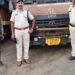 Raigarh News : “ऑपरेशन_प्रहार” के तहत रायगढ़ पुलिस की बड़ी कार्रवाई— 4 माजदा वाहनों से 14 टन 700 किलो लोहा एवं टीना कबाड़ समेत 31 लाख की संपत्ति जब्त