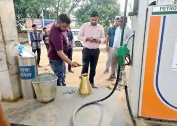 Raigarh News:*रायगढ़ में पेट्रोल पंप संचालकों में हड़कंप, फिर एक बार छाल के इस पंप को किया गया सील*