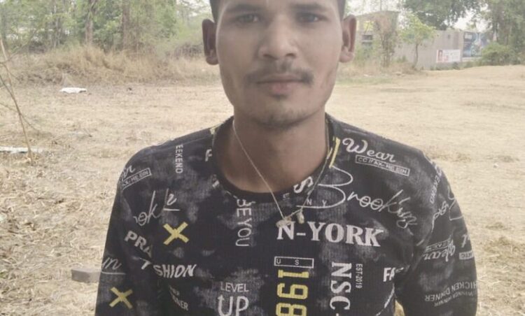Raigarh News:*पंचधारी एनीकट में नहा रहे 03 युवक और शराबखोरी कर रहे 02 व्यक्तियों को कोतवाली पुलिस ने कार्रवाई कर भेजा जेल*