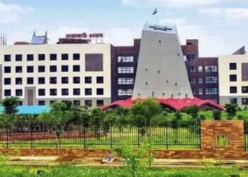 Chhattisgarh top news: छत्तीसगढ़ में बकरीद अवकाश की तारीख में बदलाव, अब इस दिन रहेगी सार्वजनिक छुट्‌टी
