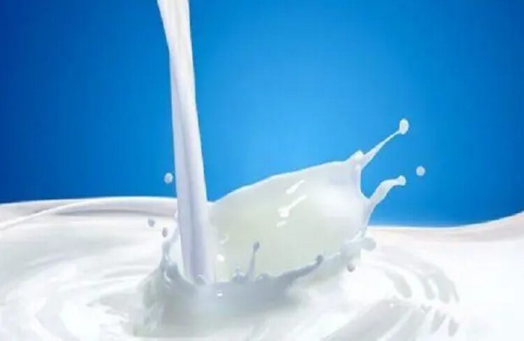 Devbhog Milk Price Hike: आम जनता पर महंगाई की मार, बढ़ गए देवभोग दूध के दाम, आज से नई कीमतें लागू