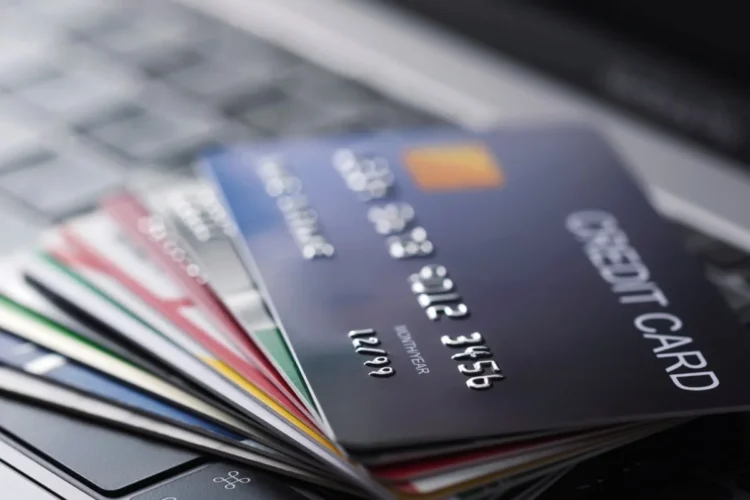 RBI Credit Card Rules: Credit Card यूजर्स को बड़ी राहत, अब ड्यू डेट पर पेमेंट नहीं करने पर नहीं लगेगी पेनल्टी, RBI ने इतने दिन का दिया ग्रेस पीरियड