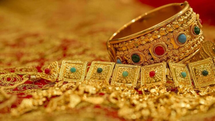 Jewellery Stocks: पीएम मोदी की अपील से 12% तक गिरा Jewellery Stocks…