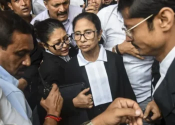 Mamata Banerjee: HC में ममता बनर्जी के खिलाफ चोर-चोर के नारे, बार काउंसिल ने मांगा वकालत का सर्टिफिकेट