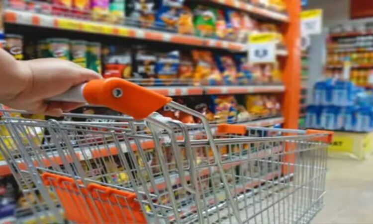 Inflation Alert: महंगाई की नई मार, खाने-पीने और पर्सनल केयर सामान होंगे महंगे