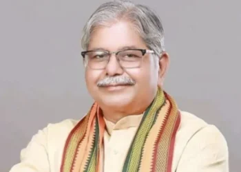 Chhattisgarh news: छत्तीसगढ़ में BJP नेता धरमलाल कौशिक से लूट, मॉर्निंग वॉक के दौरान मोबाइल छीना