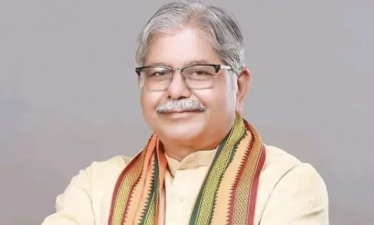 Chhattisgarh news: छत्तीसगढ़ में BJP नेता धरमलाल कौशिक से लूट, मॉर्निंग वॉक के दौरान मोबाइल छीना