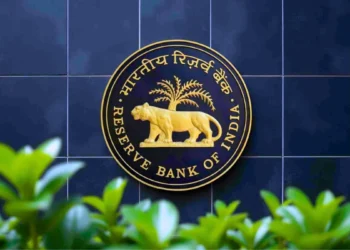 RBI का बड़ा एक्शन! इस बैंक का लाइसेंस किया रद्द, ग्राहकों के जमा पैसों का अब क्या होगा?