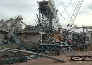 Bridge Accident:पुल निर्माण के दौरान दर्दनाक हादसा, आंधी -तुफान में गिरी स्लैब से 5 मजदूरों की मौत; सर्च आपरेशन जारी