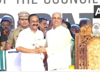 Kerala New CM: केरल के नए मुख्यमंत्री बने वीडी सतीशन, राहुल गांधी और प्रियंका गांधी समेत कांग्रेस के कई बड़े नेता रहे मौजूद