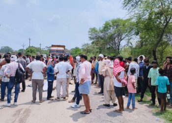 Raigarh News : सड़क दुर्घटना के बाद राष्ट्रीय राजमार्ग पर अवरोध करने वालों पर पुसौर पुलिस की सख्त कार्रवाई