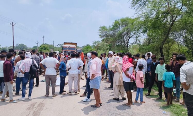 Raigarh News : सड़क दुर्घटना के बाद राष्ट्रीय राजमार्ग पर अवरोध करने वालों पर पुसौर पुलिस की सख्त कार्रवाई