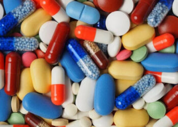 FDC Drugs Banned: केंद्र सरकार का बड़ा फैसला, 16 एफडीसी दवाओं के निर्माण, बिक्री और वितरण पर लगाई रोक