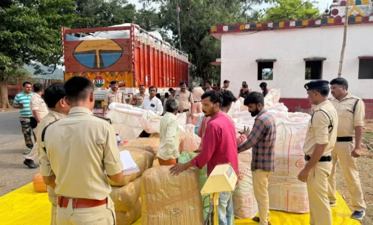 Chhattiagarh news: छत्तीसगढ़ में अंतरराज्यीय गांजा तस्करी का भंडाफोड़, 10 करोड़ के गांजा के साथ 2 तस्कर गिरफ्तार