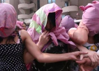 Sex Racket Busted In Durg: सेक्स रैकेट का भंडाफोड़, दुर्ग में रेस्टोरेंट के अंदर चल रहा था जिस्मफरोशी का खेल, 3 लड़कियों समेत इतने लोग हुए गिरफ्तार