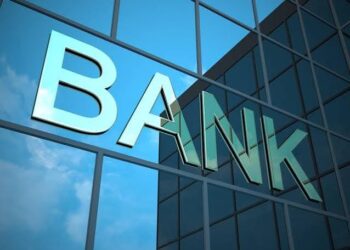 Loan Rates: लोन लेने वालों को झटका: इस प्राइवेट बैंक ने बढ़ाई ब्याज दरें, EMI पर पड़ेगा असर