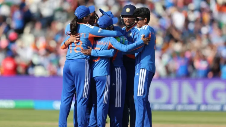 IND vs PAK: भारतीय टीम ने पाकिस्तान को चटाई धूल, टी20 वर्ल्ड कप में किया धमाकेदार जीत से आगाज