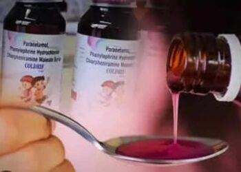 New Rules on Cough syrup: स्वास्थ्य मंत्रालय का बड़ा फैसला, अब डॉक्टर के पर्चे के बिना नहीं मिलेंगे कफ सिरप