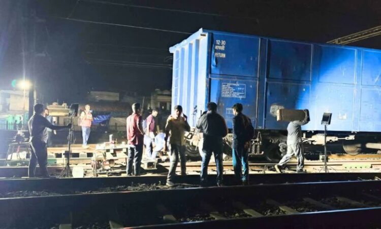 CG Train Accident: बिलासपुर में रेल हादसा, रेलवे स्टेशन के पास मालगाड़ी का डिब्बा पटरी से उतरा, यातायात प्रभावित