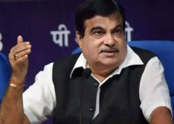 E20 Petrol Engine Damage: E20 पेट्रोल को लेकर नितिन गडकरी का बड़ा बयान, बता दिया गाड़ियां खराब होने के दावों का पूरा सच