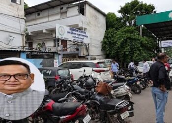 Chhattisgarh news today: शराब घोटाला मामले में कांग्रेस नेता रामगोपाल अग्रवाल EOW की हिरासत में, तीन साल से चल रहे थे फरार