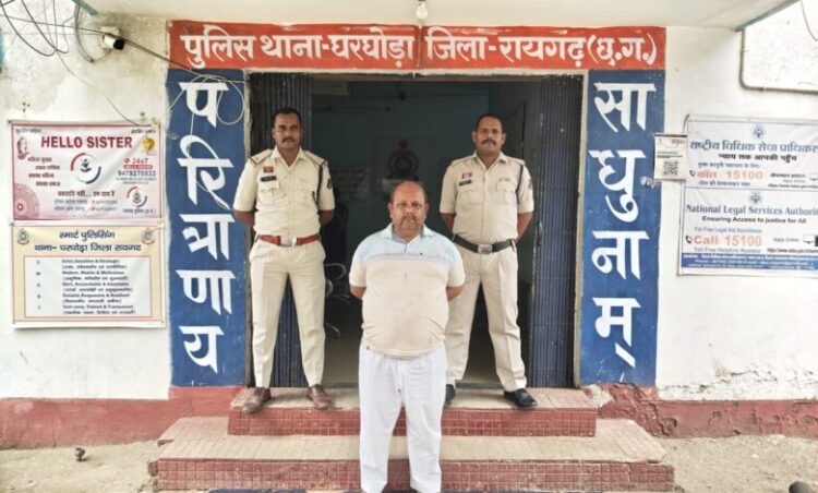 Raigarh news: लेन-देन के विवाद में युवक से मारपीट कर कार लूटने वाला आरोपी गिरफ्तार