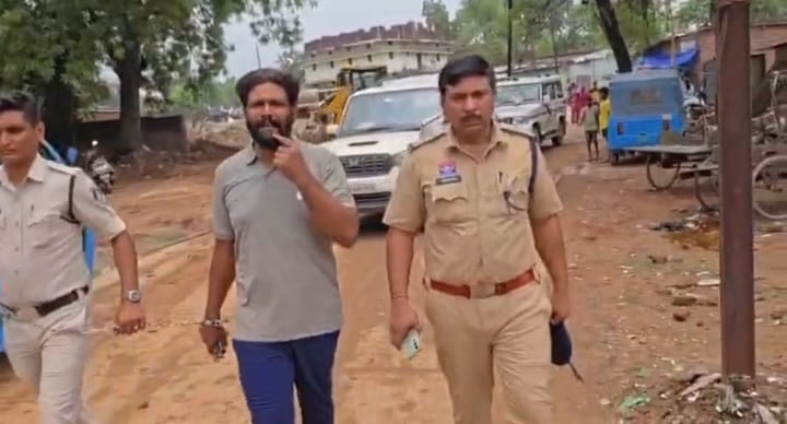 Raigarh News : मासूम को भारत विरोधी नारे सिखाने वाले आरोपी वसीम मोहम्मद ने लगाये “हिंन्दुस्तान जिंदाबाद, पाकिस्तान मुर्दाबाद”