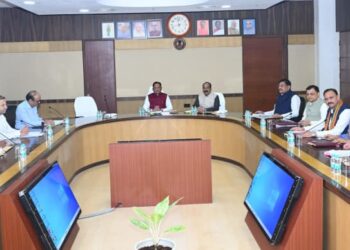 *मुख्यमंत्री श्री विष्णु देव साय की अध्यक्षता में आज यहां मंत्रालय महानदी भवन में आयोजित कैबिनेट की बैठक में अनेक महत्वपूर्ण निर्णय लिए गए -*