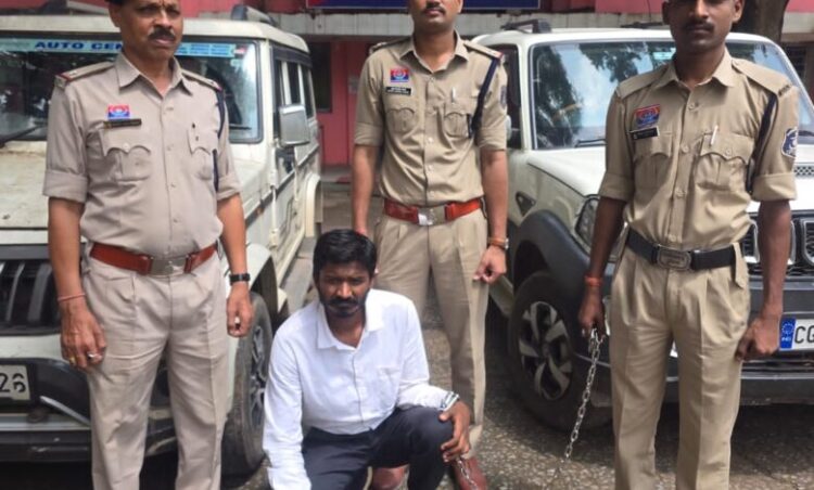 Raigarh News : वाहन खरीदी-बिक्री और जमीन दलाली की आड़ में 1.10 करोड़ से अधिक की ठगी का रायगढ़ पुलिस ने किया पर्दाफाश