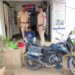 Raigarh News : 24 घंटे में चोरी का खुलासा: ढाबा और गैरेज से चोरी करने वाला शातिर चोर गिरफ्तार, चोरी का पूरा माल और बाइक बरामद