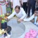 *गुरु पूर्णिमा पर कोसमनारा पहुंचे मुख्यमंत्री श्री विष्णु देव साय, सत्यनारायण बाबा धाम में की पूजा-अर्चना*