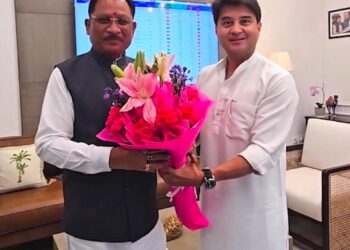 छत्तीसगढ़ के दूरस्थ क्षेत्रों को मिलेगी मजबूत डिजिटल पहचान, 2,305 नए मोबाइल टावरों के लिए मुख्यमंत्री श्री विष्णु देव साय ने केंद्र से मांगी मंजूरी*
