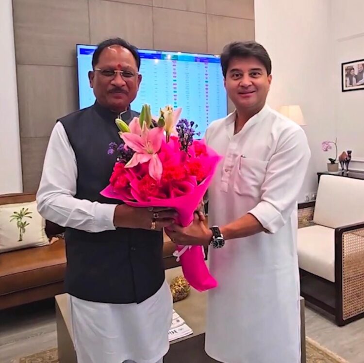छत्तीसगढ़ के दूरस्थ क्षेत्रों को मिलेगी मजबूत डिजिटल पहचान, 2,305 नए मोबाइल टावरों के लिए मुख्यमंत्री श्री विष्णु देव साय ने केंद्र से मांगी मंजूरी*