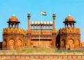 Red Fort Bomb Threat: लाल किले को बम से उड़ाने की मिली धमकी, सुरक्षा एजेंसियां अलर्ट