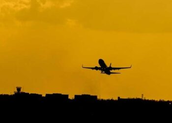 PAK Aircraft Missing: बोइंग 737 विमान अचानक रडार से हुआ गायब, अरब सागर में क्रैश होने की आशंका?