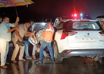 MP Maihar Road Accident: भीषण सड़क हादसा: XUV और ट्रक की जोरदार टक्कर से 5 की मौके पर मौत, एक की हालत गंभीर