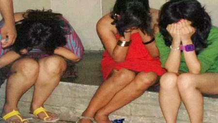 Amravati Prostitution Racket: देह व्यापार का भंडाफोड़, दो आरोपी गिरफ्तार, तीन महिलाओं को सुरक्षित निकाला गया
